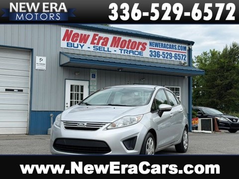 2013 Ford Fiesta SE Sedan 4D
