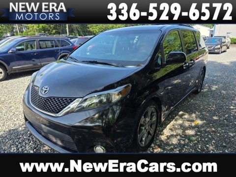 2013 Toyota Sienna SE Minivan 4D
