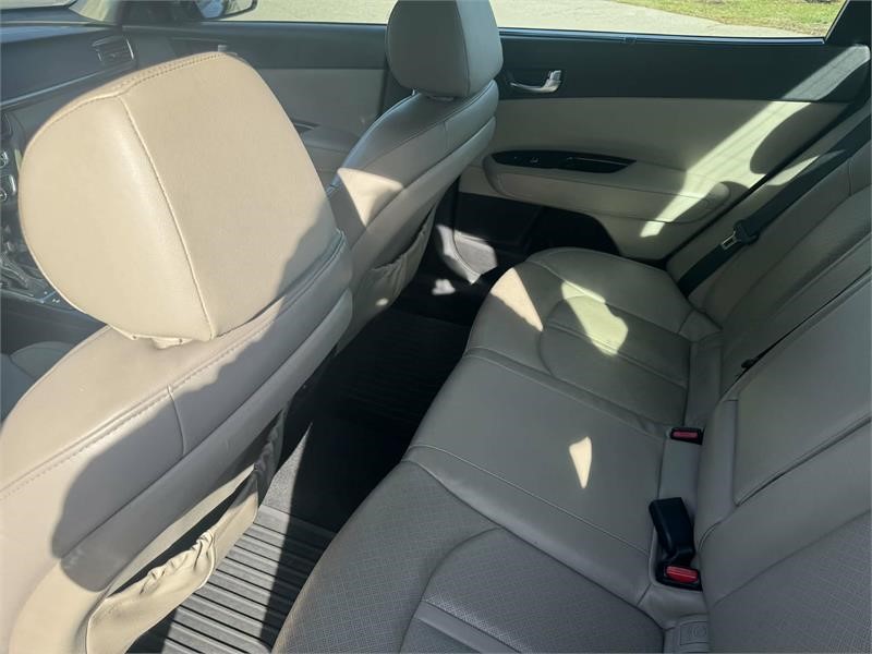 2016 Kia Optima EX - Photo 7