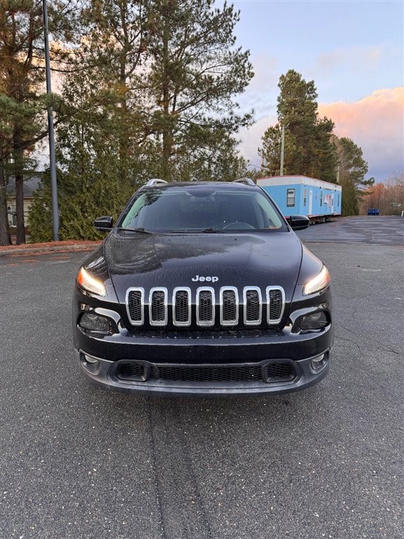 2017 Jeep Cherokee Latitude 4WD for sale by dealer