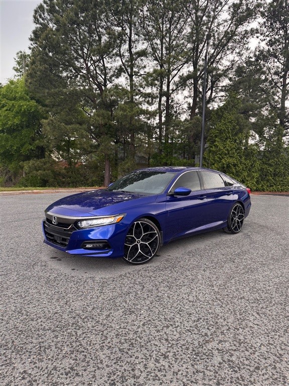 Click to view 25 pictures of this 2019 Honda Accord Sport CVT 2019 Honda Accord Sport CVT for sale by dealer