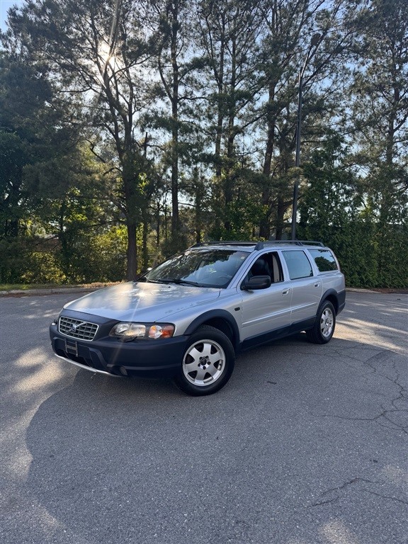 Click to view 35 pictures of this 2001 Volvo XC70 AWD 2001 Volvo XC70 AWD for sale by dealer