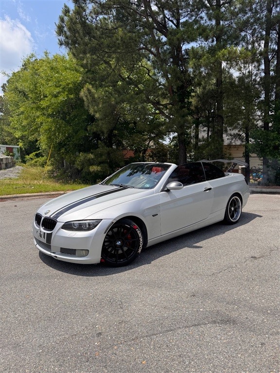 Click to view 26 pictures of this 2009 BMW 3-Series 335i Convertible 2009 BMW 3-Series 335i Convertible for sale by dealer