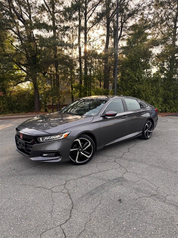 Click to view 37 pictures of this 2018 Honda Accord EX CVT 2018 Honda Accord EX CVT for sale by dealer