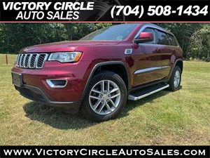 Picture of a 2018 Jeep Grand Cherokee Laredo 4WD