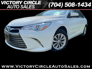 Picture of a 2016 Toyota Camry LE