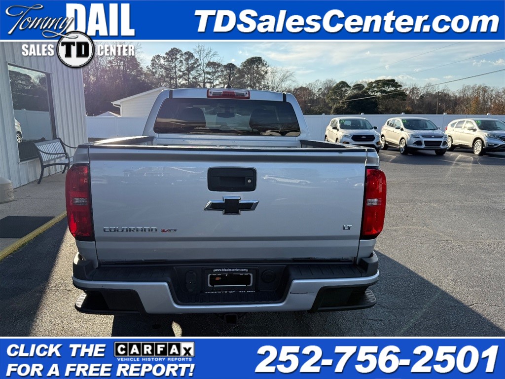 2019 Chevrolet Colorado LT photo 3