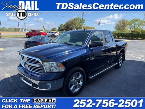 2017 RAM 1500 SLT Crew Cab SWB 4WD