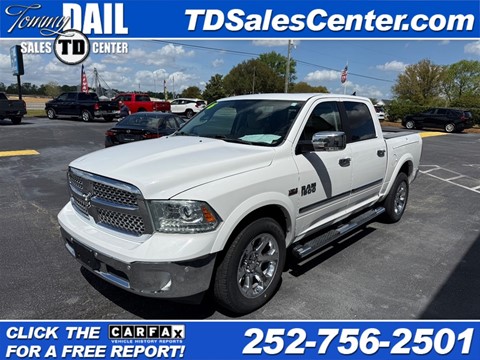 2016 RAM 1500 Laramie Crew Cab SWB 4WD