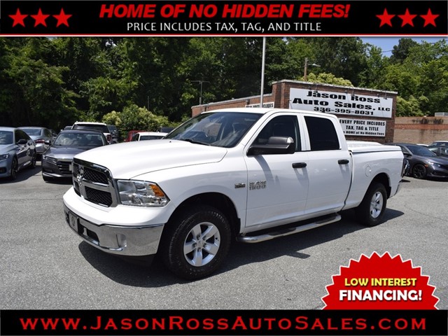 RAM 1500 Classic SLT Crew Cab 4WD in Burlington