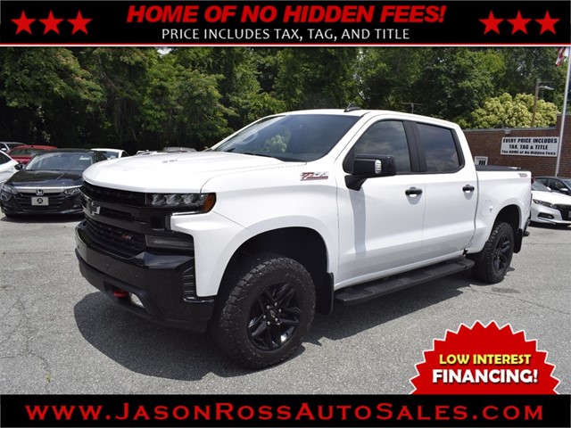 Chevrolet Silverado 1500 LT Trail Boss Crew Cab 4WD in Burlington