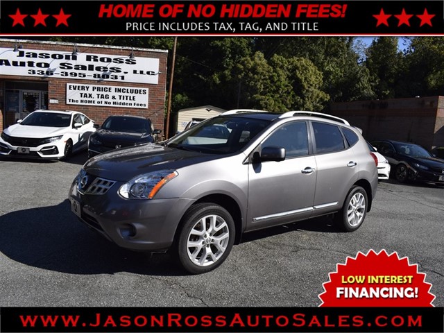 Nissan Rogue SV AWD in Burlington