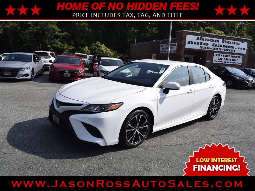 2018 Toyota Camry SE