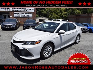 Picture of a 2022 Toyota Camry LE w/ Toyota Safety Sense