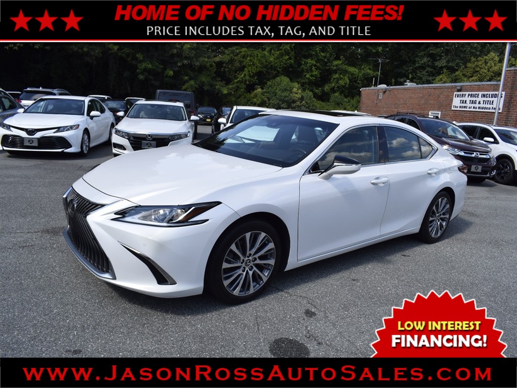 2021 Lexus ES 350's photo