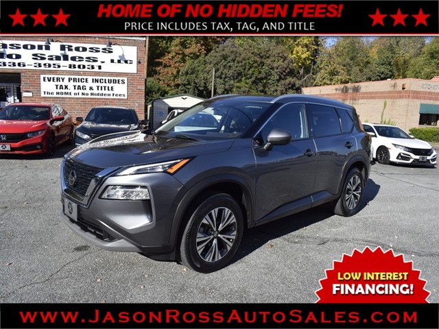 Nissan Rogue SV AWD Premium in Burlington