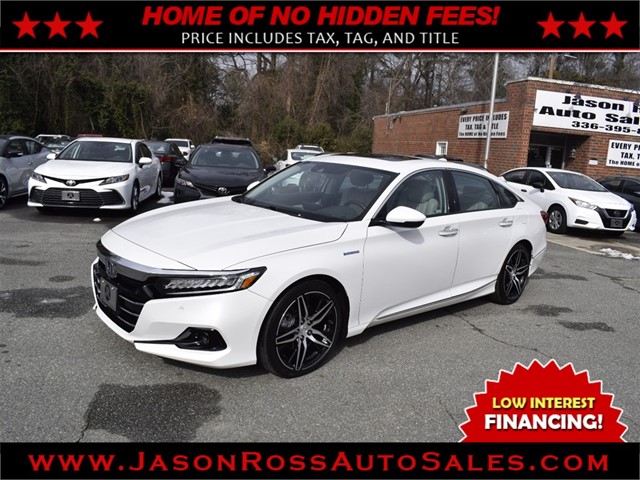 Honda Accord Hybrid Touring w/ Honda Sensing in Burlington