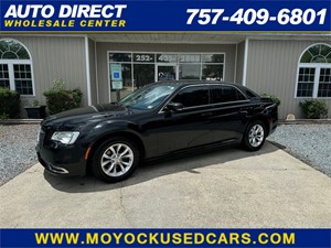 Picture of a 2015 Chrysler 300 Limited RWD
