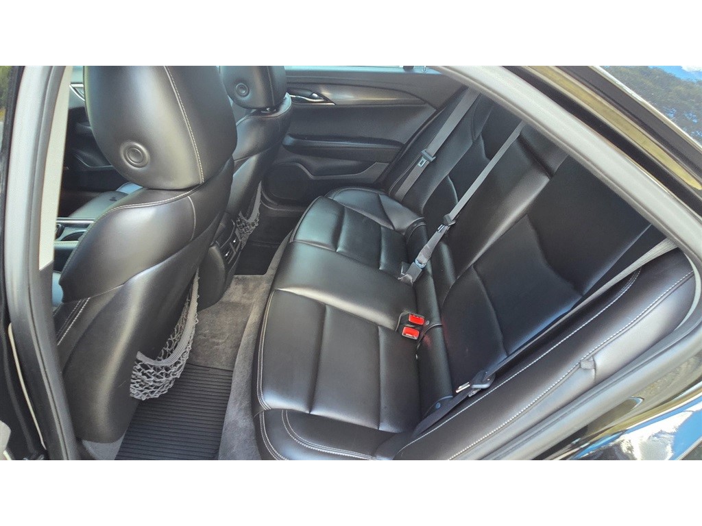 2016 Cadillac ATS Base photo 9