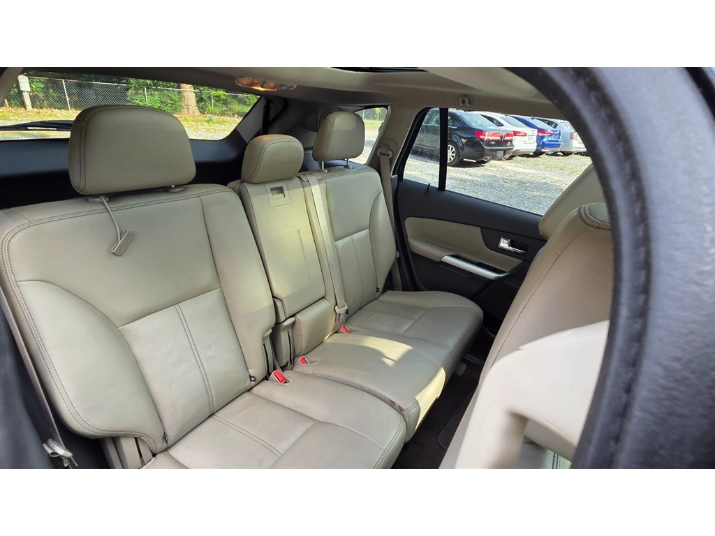 2013 Ford Edge Limited photo 18