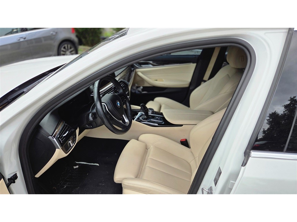 2020 Bmw 530i xDrive Sedan photo 6