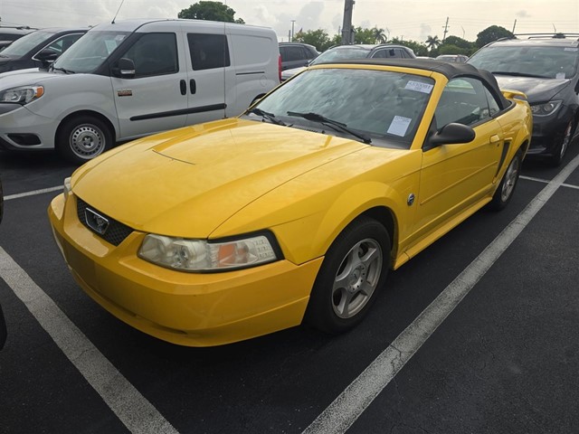 Click to view 7 pictures of this 2004 Ford Mustang Deluxe Convertible 2004 Ford Mustang Deluxe Convertible for sale by dealer