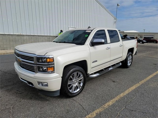 2014 Chevrolet Silverado 1500 High Country 4X4 Crew Cab Short Box's photo