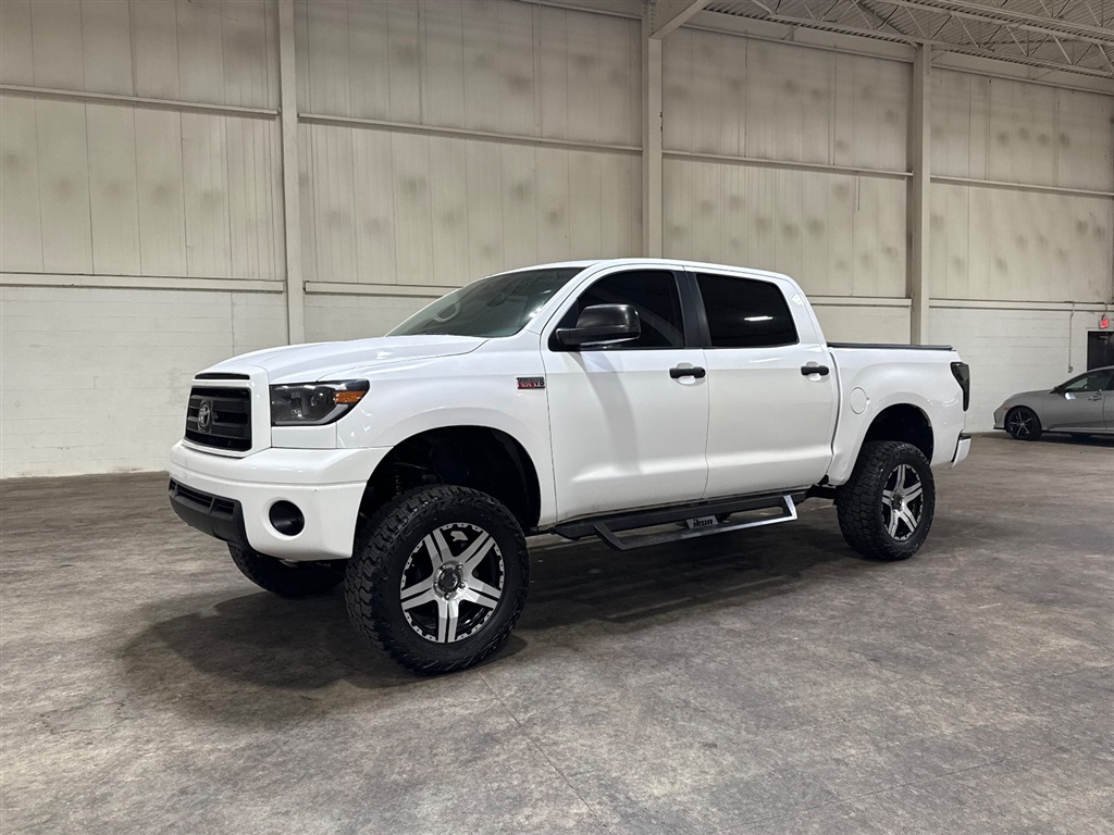 Toyota Tundra Tundra Grade CrewMax 5.7L 4WD