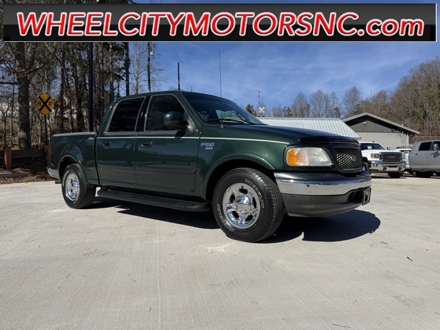 2003 Ford F-150 Lariat Crew Cab SB