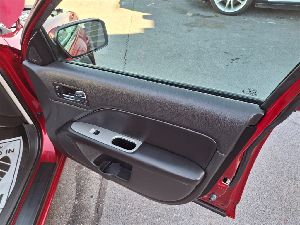 2012 Ford Fusion SEL photo