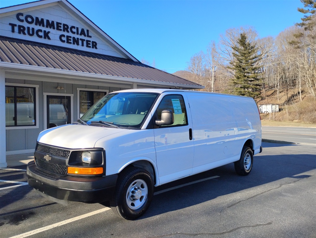 2014 Chevrolet Express 3500 3500 photo