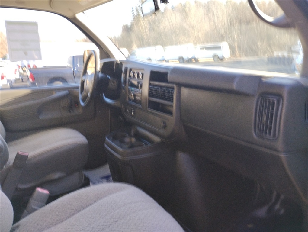 2014 Chevrolet Express 3500 3500 photo