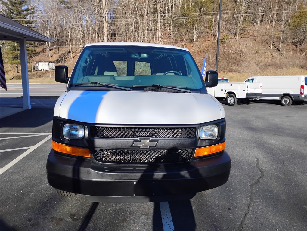 2014 Chevrolet Express 3500 3500 photo