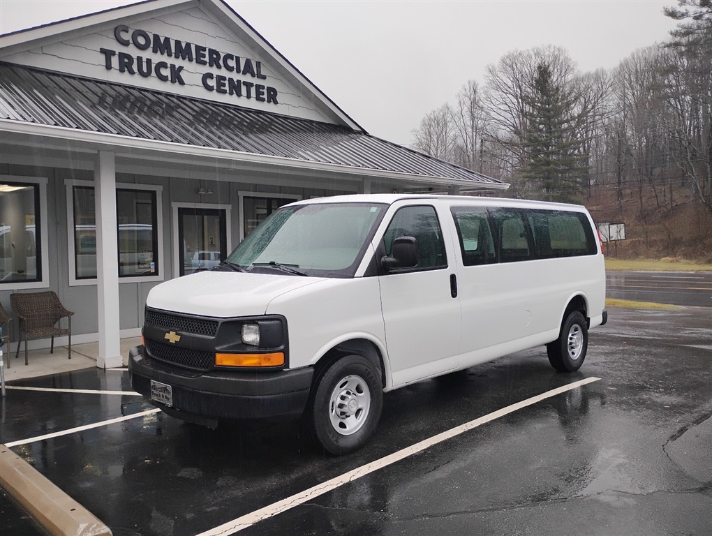2014 Chevrolet Express 3500 3500 photo