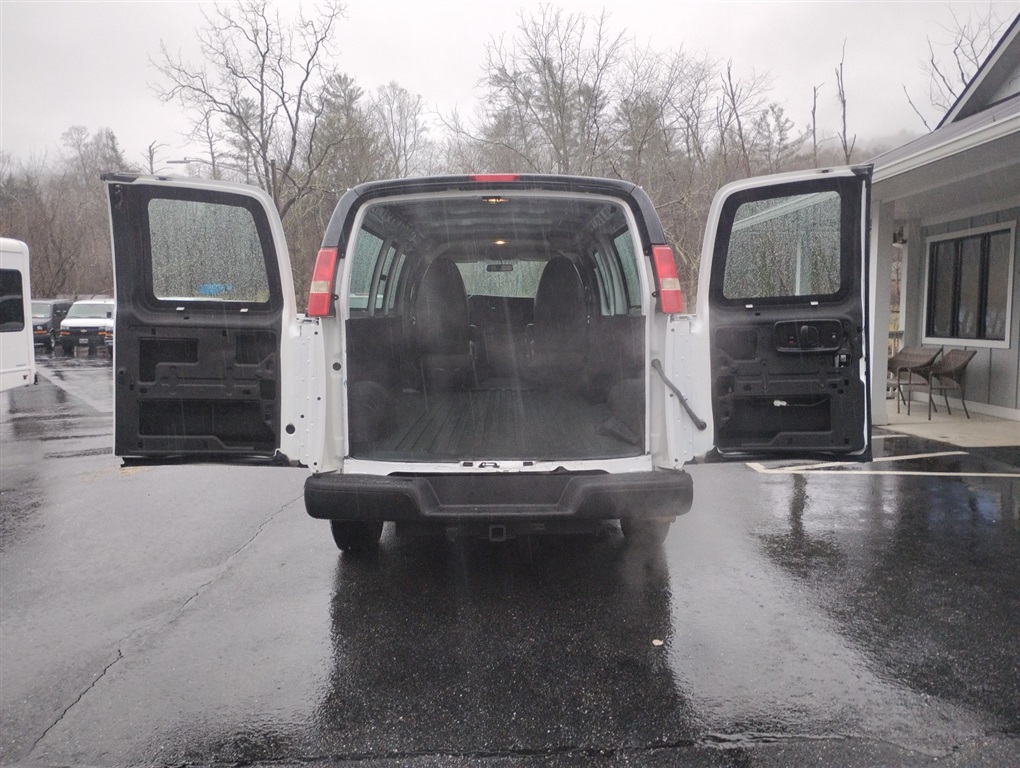 2014 Chevrolet Express 3500 3500 photo