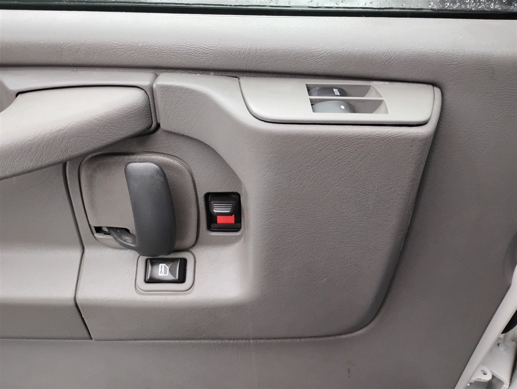 2014 Chevrolet Express 3500 3500 photo