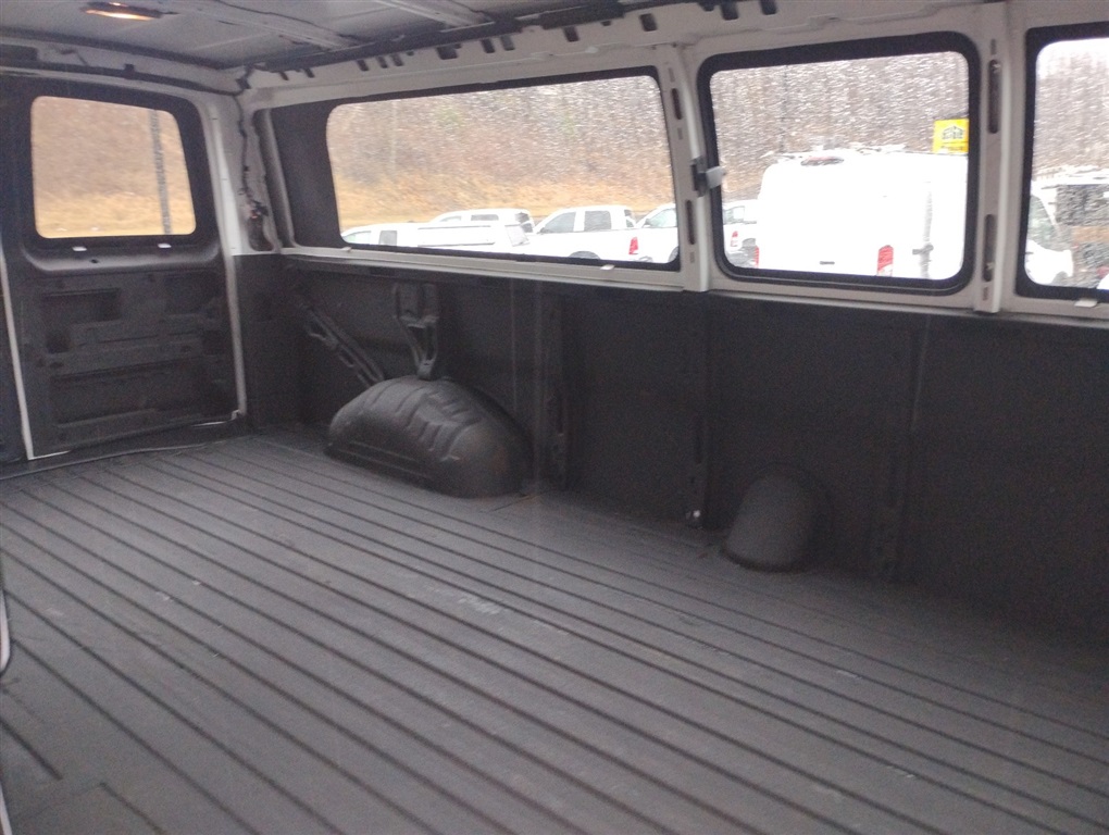 2014 Chevrolet Express 3500 3500 photo