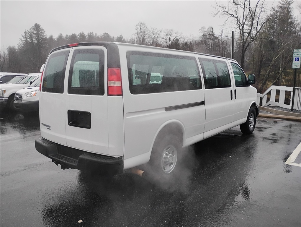 2014 Chevrolet Express 3500 3500 photo