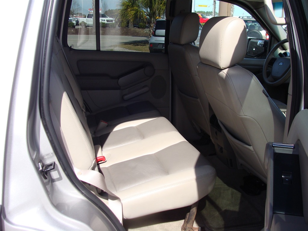 2006 Ford Explorer XLT photo