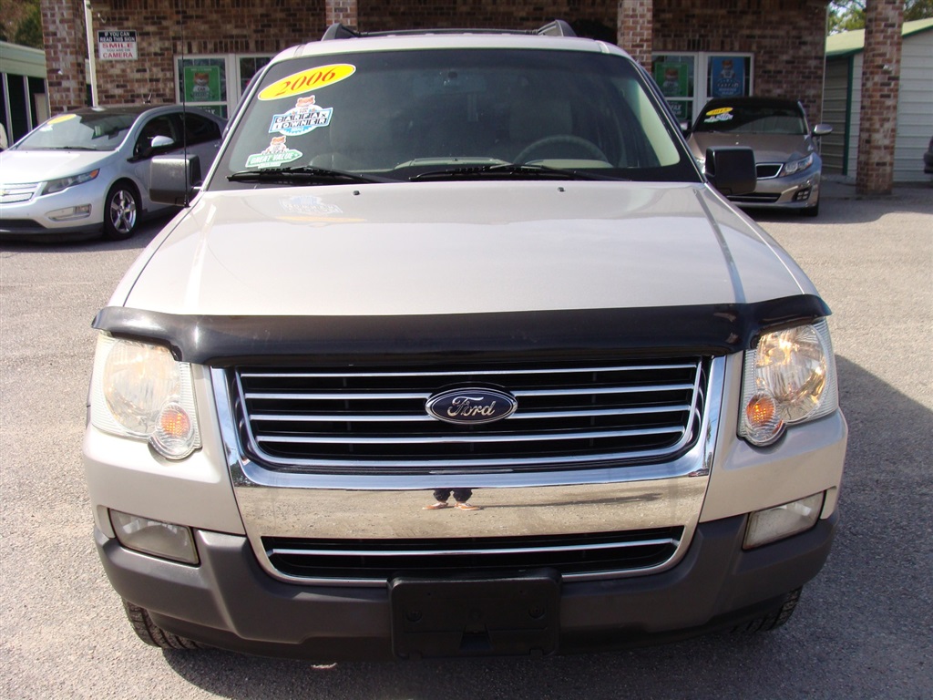 2006 Ford Explorer XLT photo