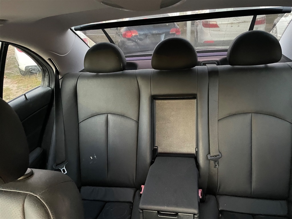 2009 Mercedes-Benz E-Class E320 photo