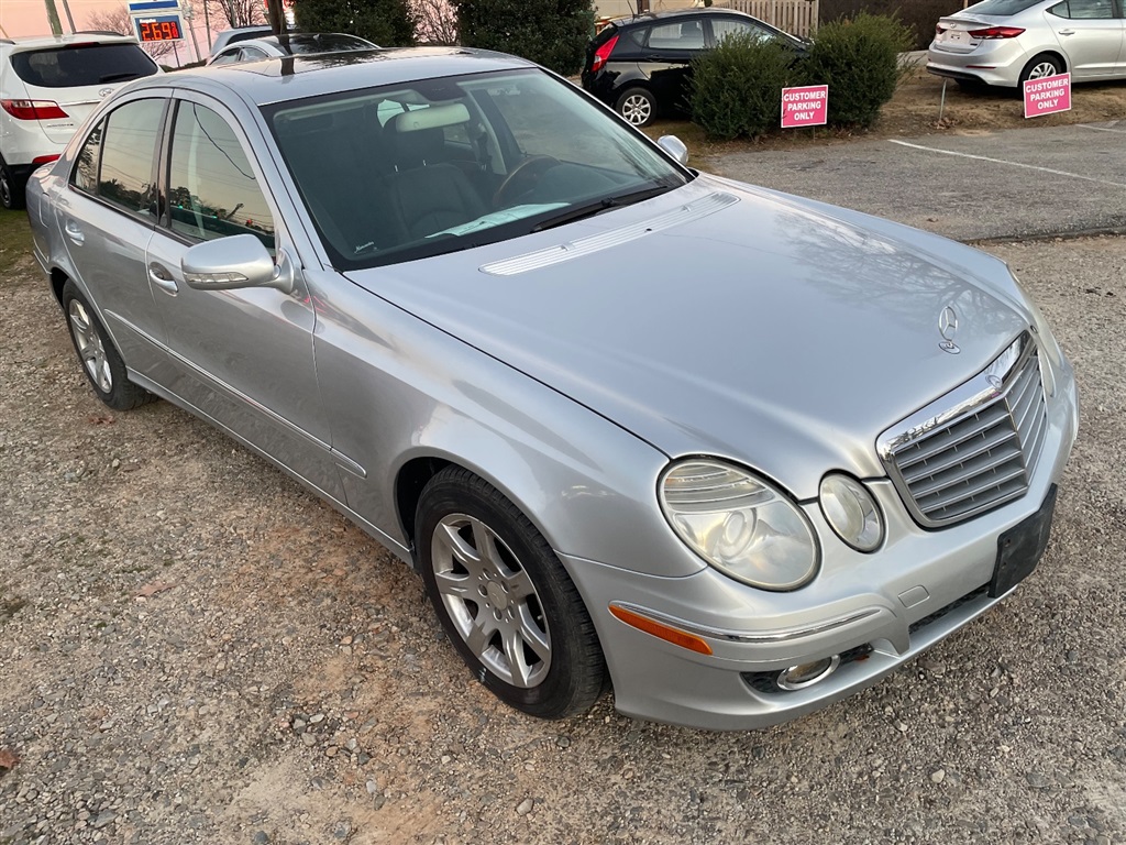 2009 Mercedes-Benz E-Class E320 photo