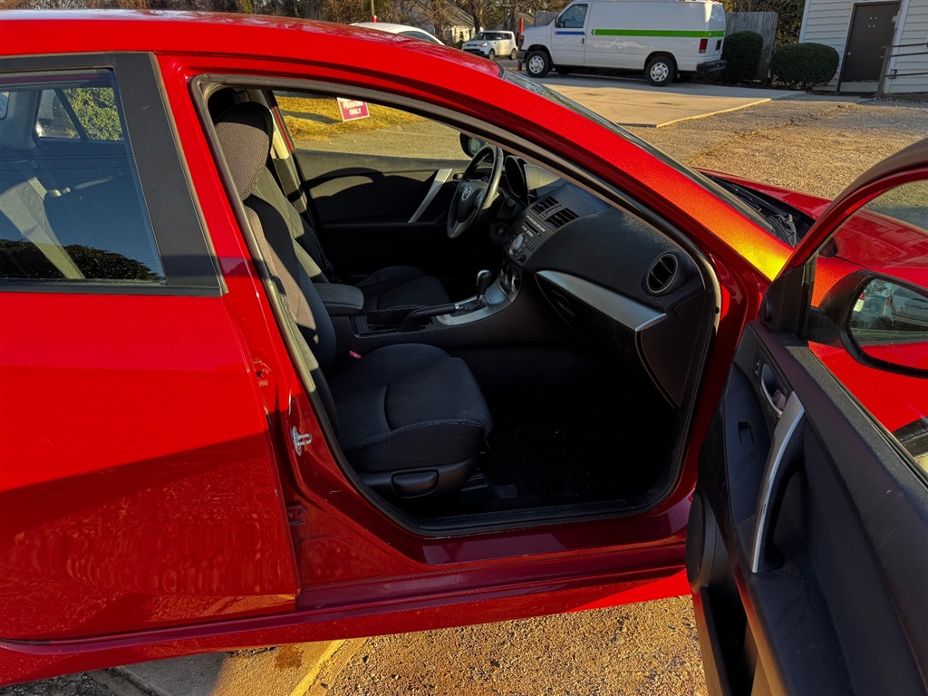 2010 Mazda Mazda3 Sport photo