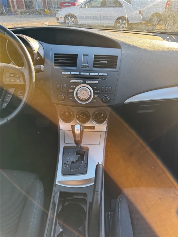 2010 Mazda Mazda3 Sport photo