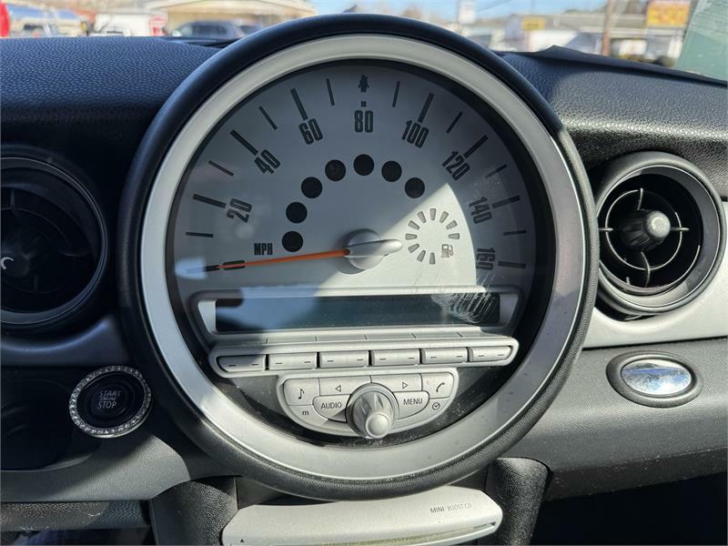 2010 MINI Cooper photo