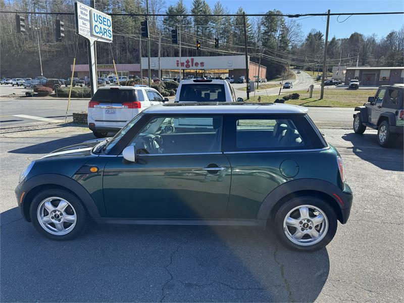 2010 MINI Cooper photo