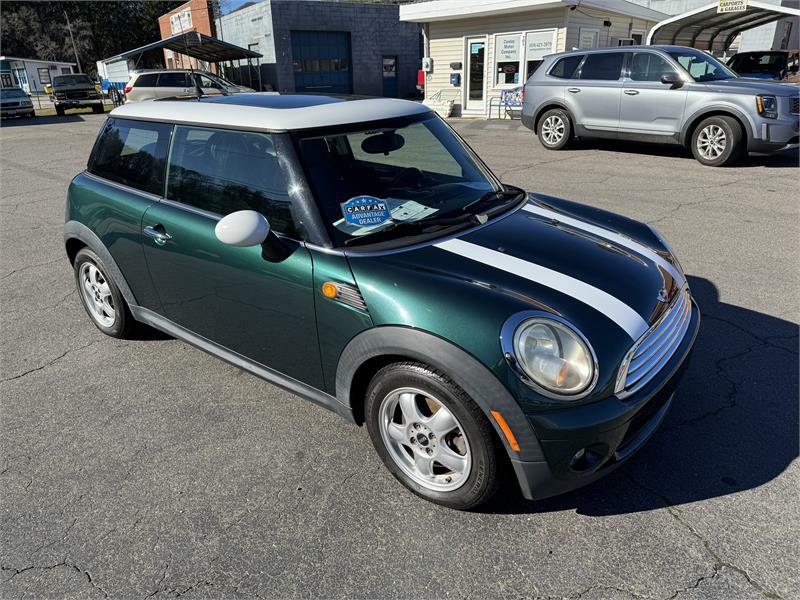 2010 MINI Cooper photo