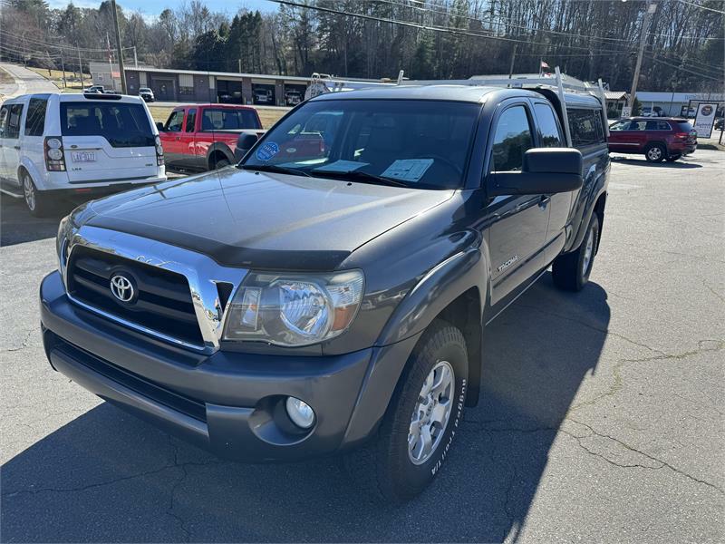 2010 Toyota Tacoma V6 photo
