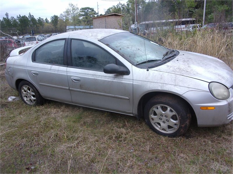 2003 Dodge Neon SXT photo