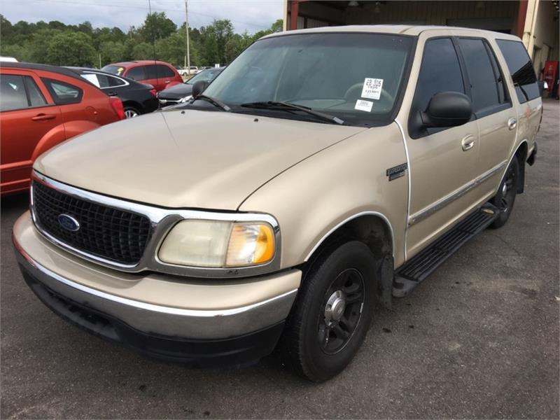 The 1999 Ford Expedition XLT photos